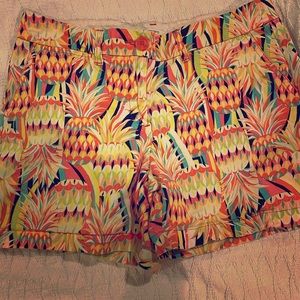 Crown & Ivy size 10 shorts 5 inch inseam